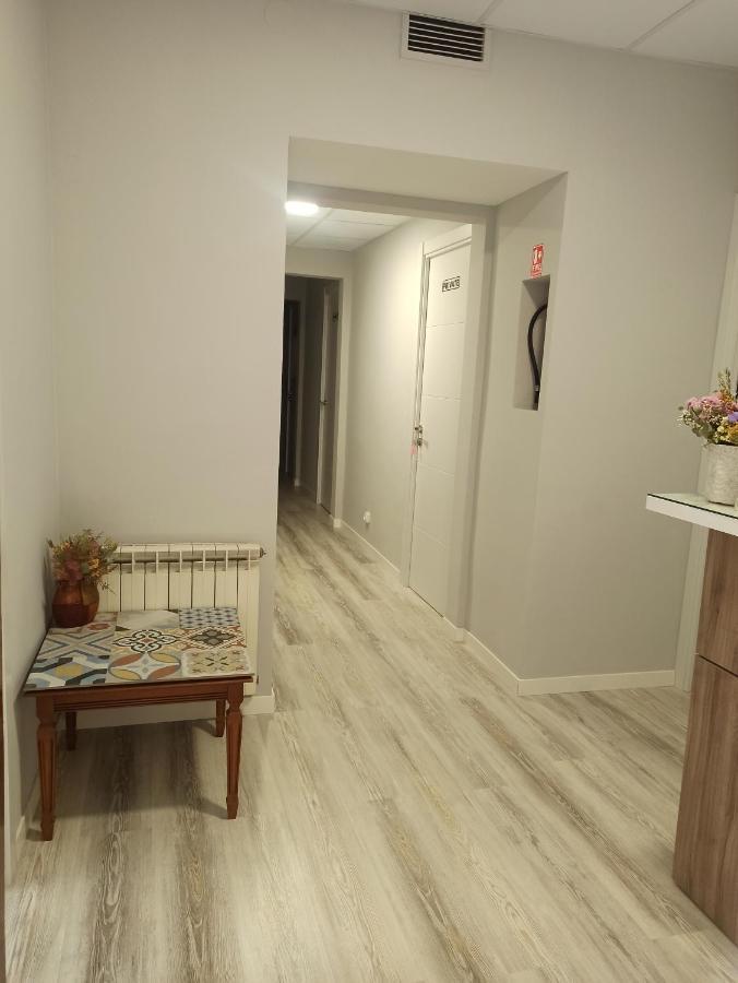 Hostal Ruta De Francia برشلونة المظهر الخارجي الصورة