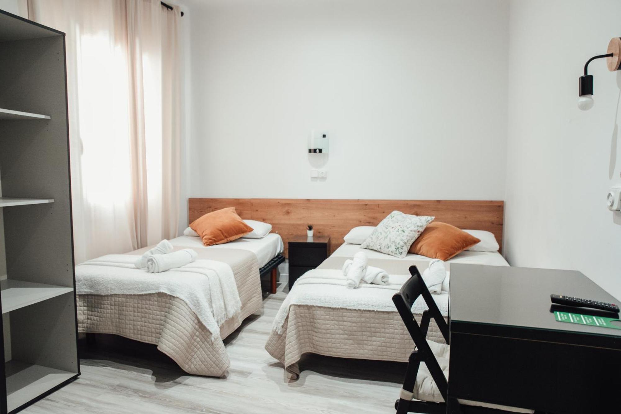 Hostal Ruta De Francia برشلونة المظهر الخارجي الصورة
