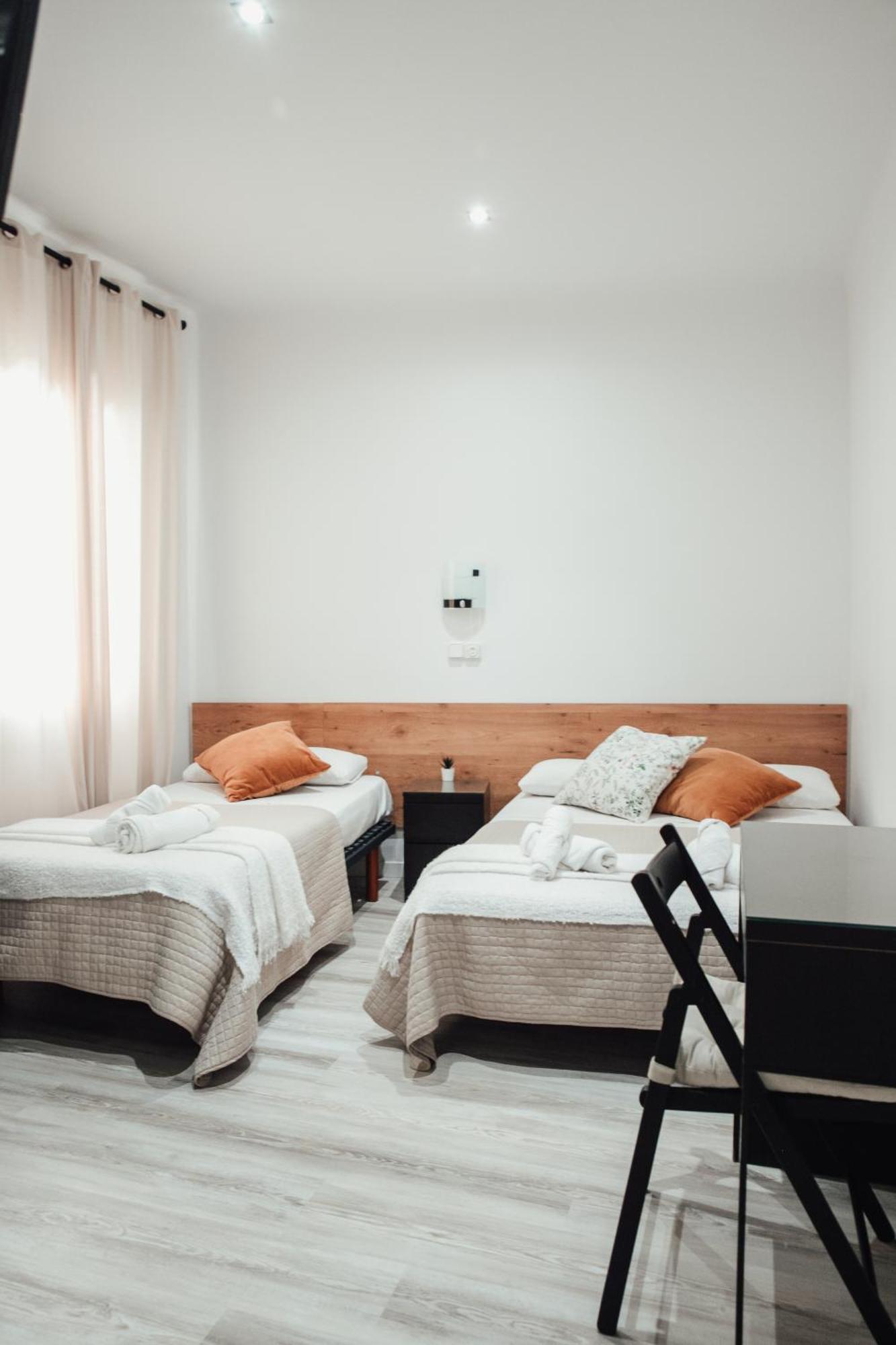 Hostal Ruta De Francia برشلونة المظهر الخارجي الصورة