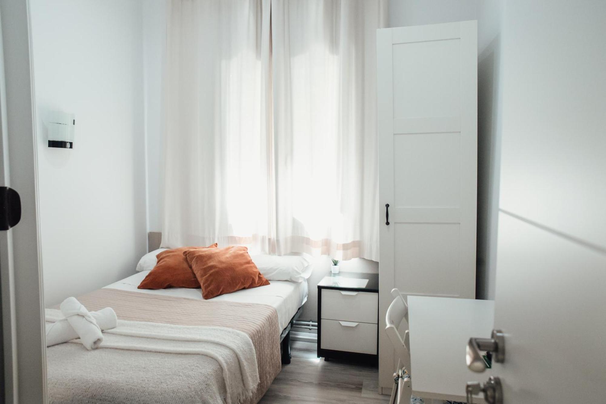 Hostal Ruta De Francia برشلونة المظهر الخارجي الصورة