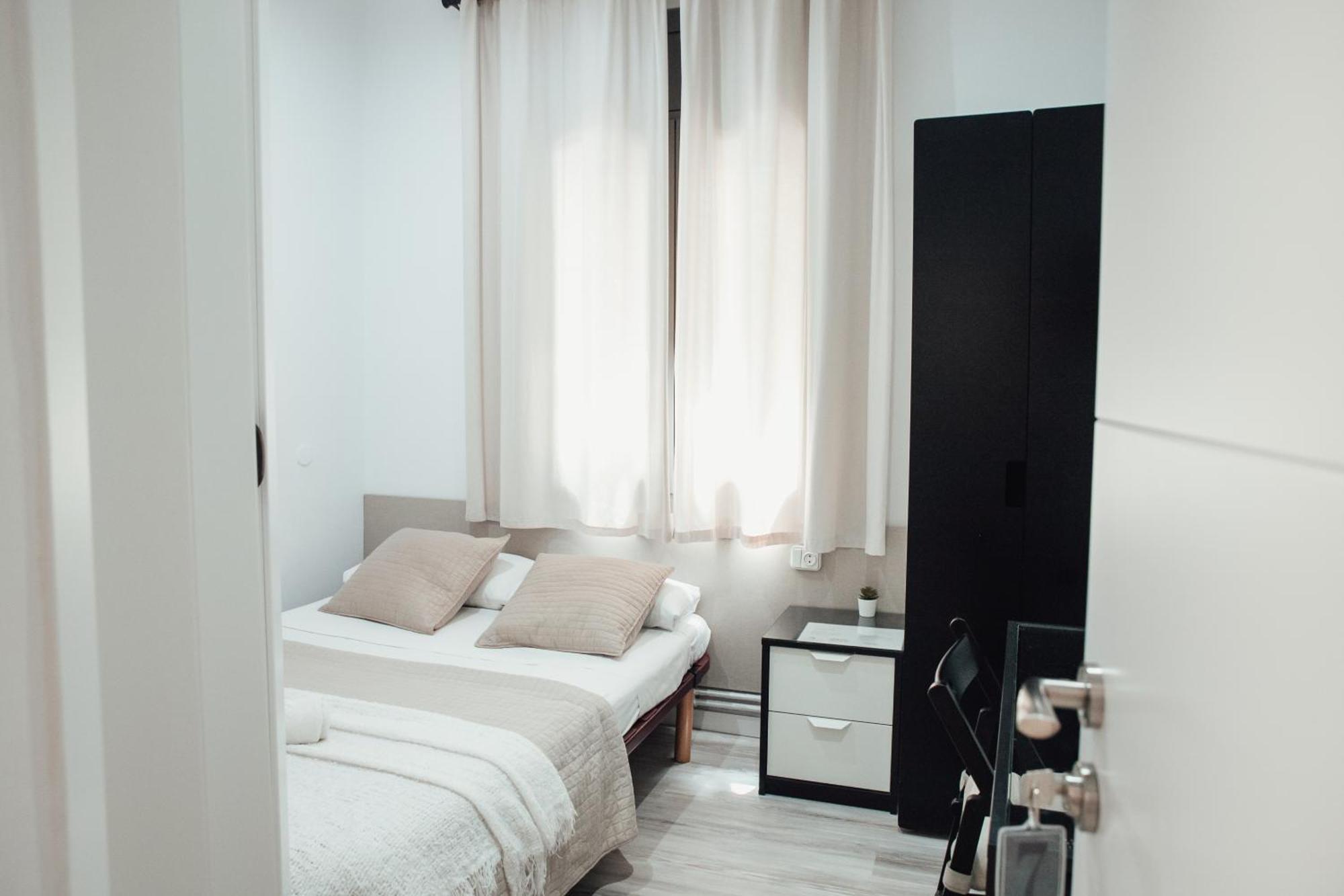 Hostal Ruta De Francia برشلونة المظهر الخارجي الصورة